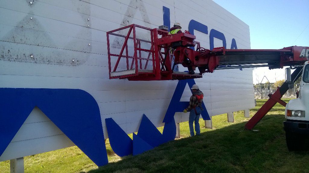 Alcoa sign
